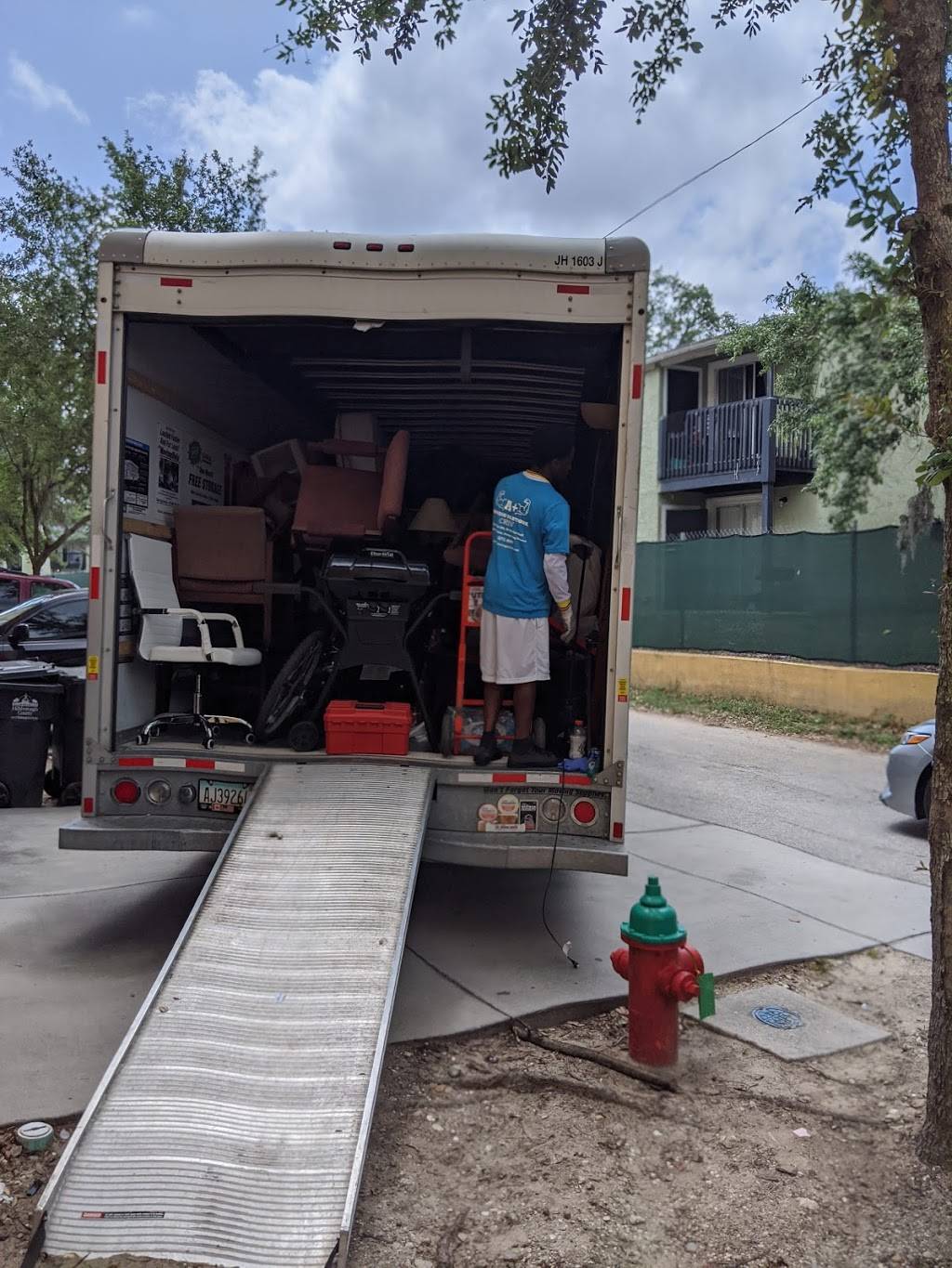 Lutz, FL Movers